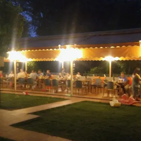 Nefeli Hotel 2*